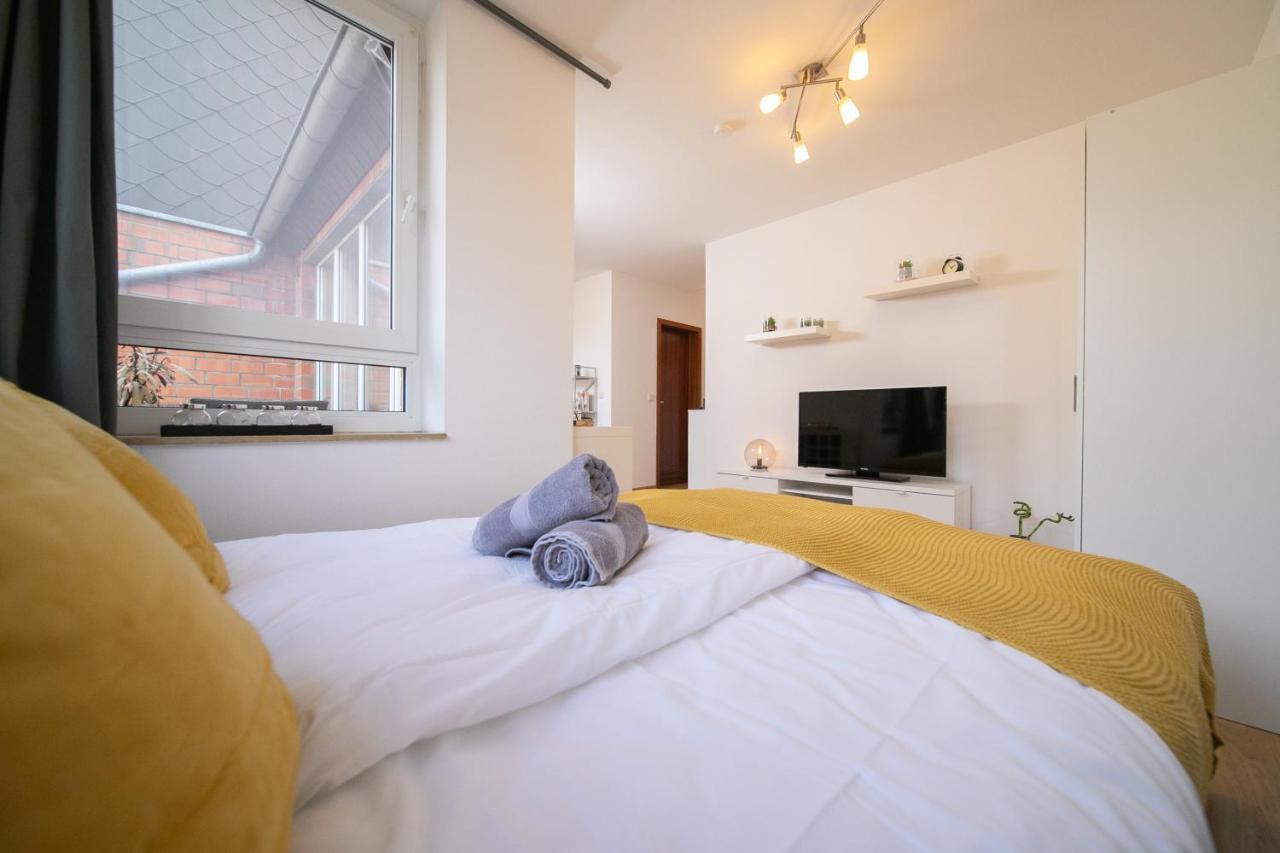 Apartment Shiny - Zentral Mit Balkon - Messe - Kueche *