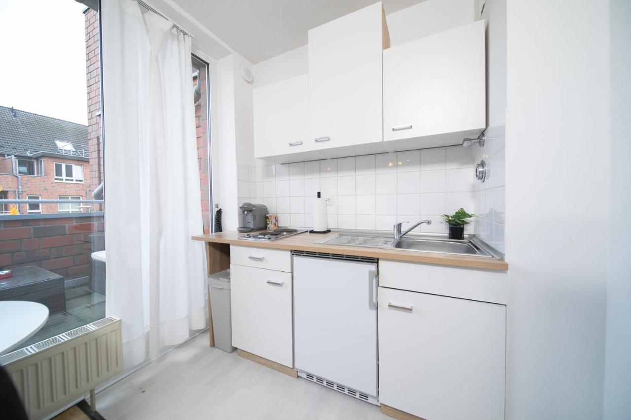 Shiny - Zentral Mit Balkon - Messe - Kueche * Neuss