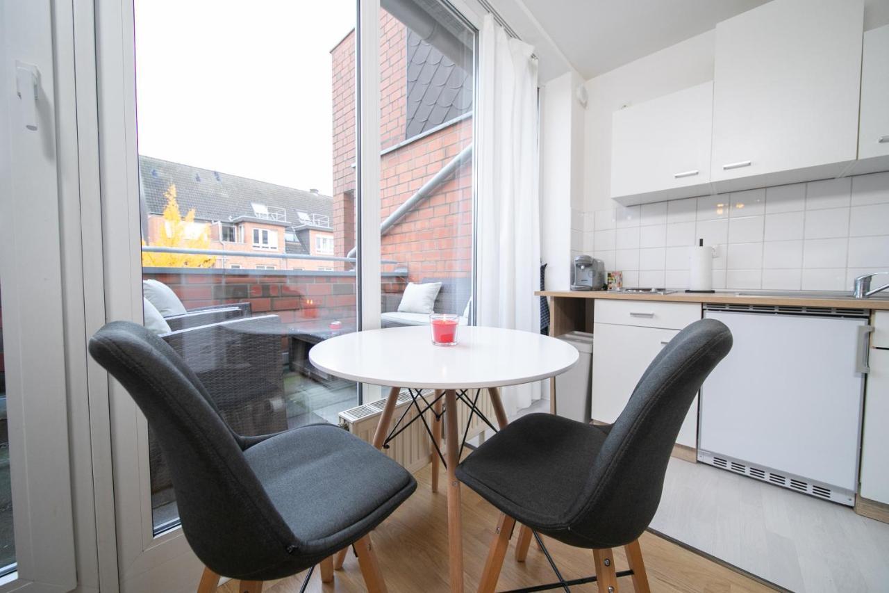 Shiny - Zentral Mit Balkon - Messe - Kueche Apartment *