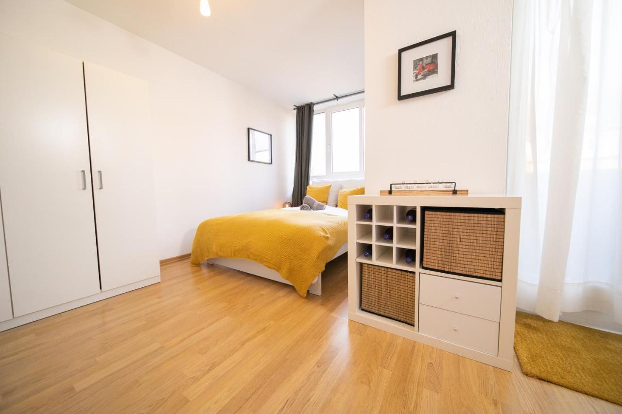 Apartment Shiny - Zentral Mit Balkon - Messe - Kueche *