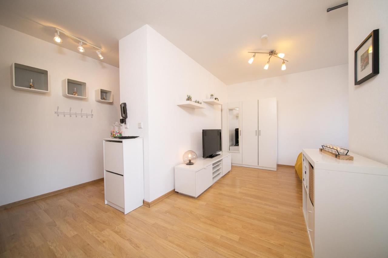 Shiny - Zentral Mit Balkon - Messe - Kueche