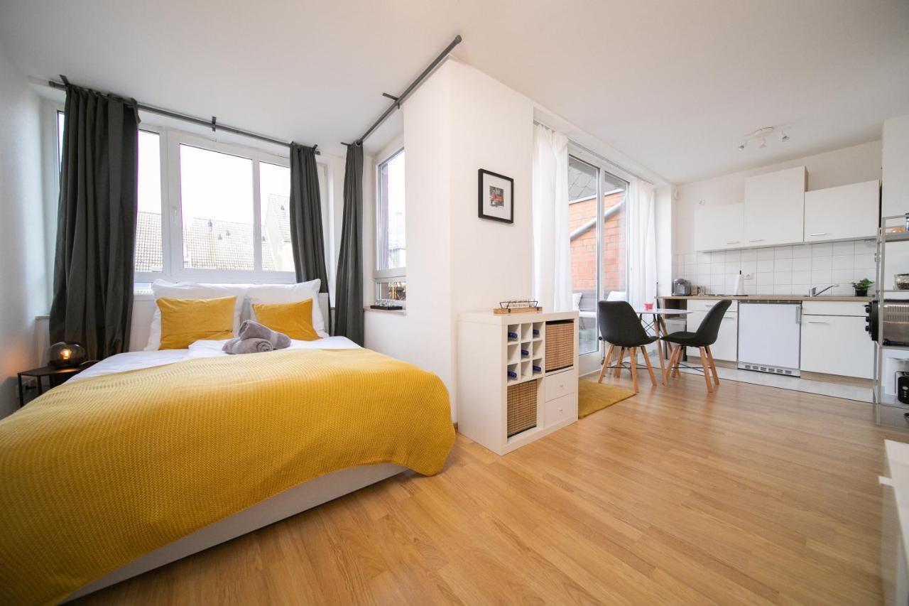 Shiny - Zentral Mit Balkon - Messe - Kueche Apartment Neuss