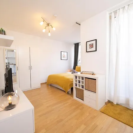 Studio Shiny - Zentral mit Balkon - Messe - Küche Neuss Exterior foto